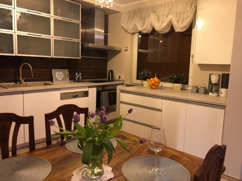 Виллы LUXHOUSE - 7 min from Katowice Мысловице